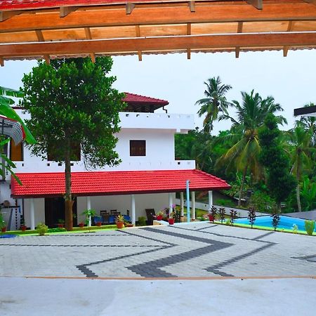 Villa Талпе Экстерьер фото
